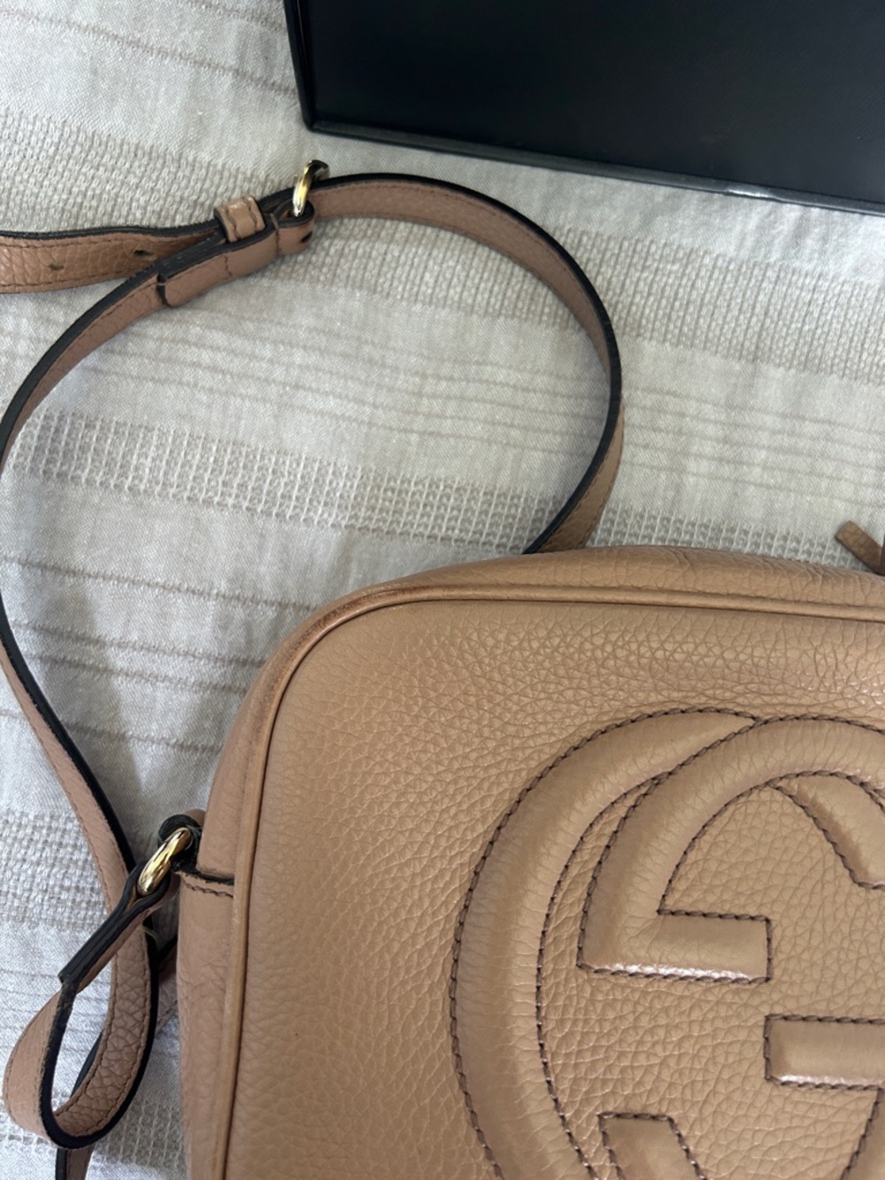 Gucci soho disco bag Pebbled Leather Crossbody in Warm Taupe with Tassel - Picture 6 of 6